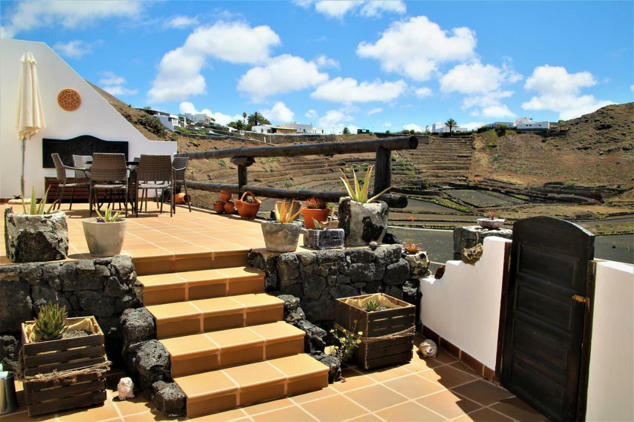 Casa Caldera Guiguan Tinajo Exterior photo