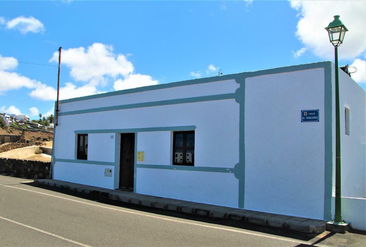 Casa Caldera Guiguan Tinajo Exterior photo